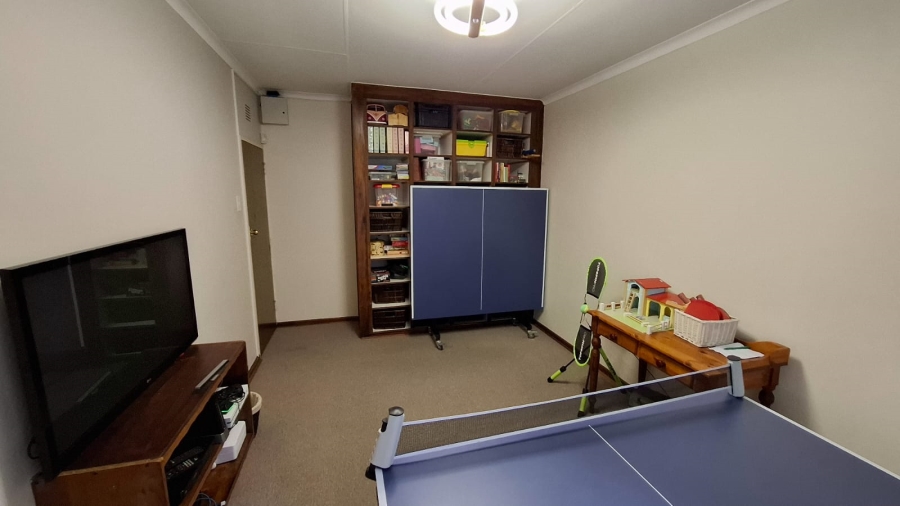 5 Bedroom Property for Sale in Doringkruin North West